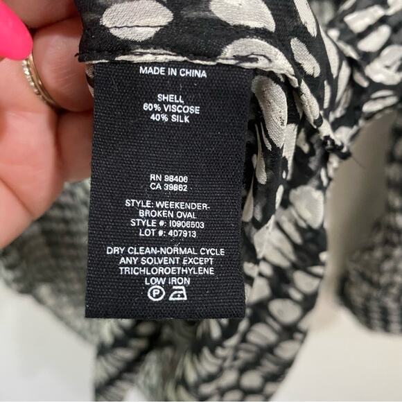 Theory Silk Blend Sheer Weekender Shirt Broken Oval Print Long Sleeve Sz S - Picture 10 of 12